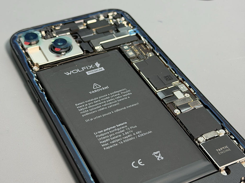 baterie wolfix iphone 15 plus